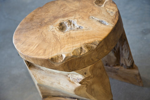 Natura Bundar Accent Table